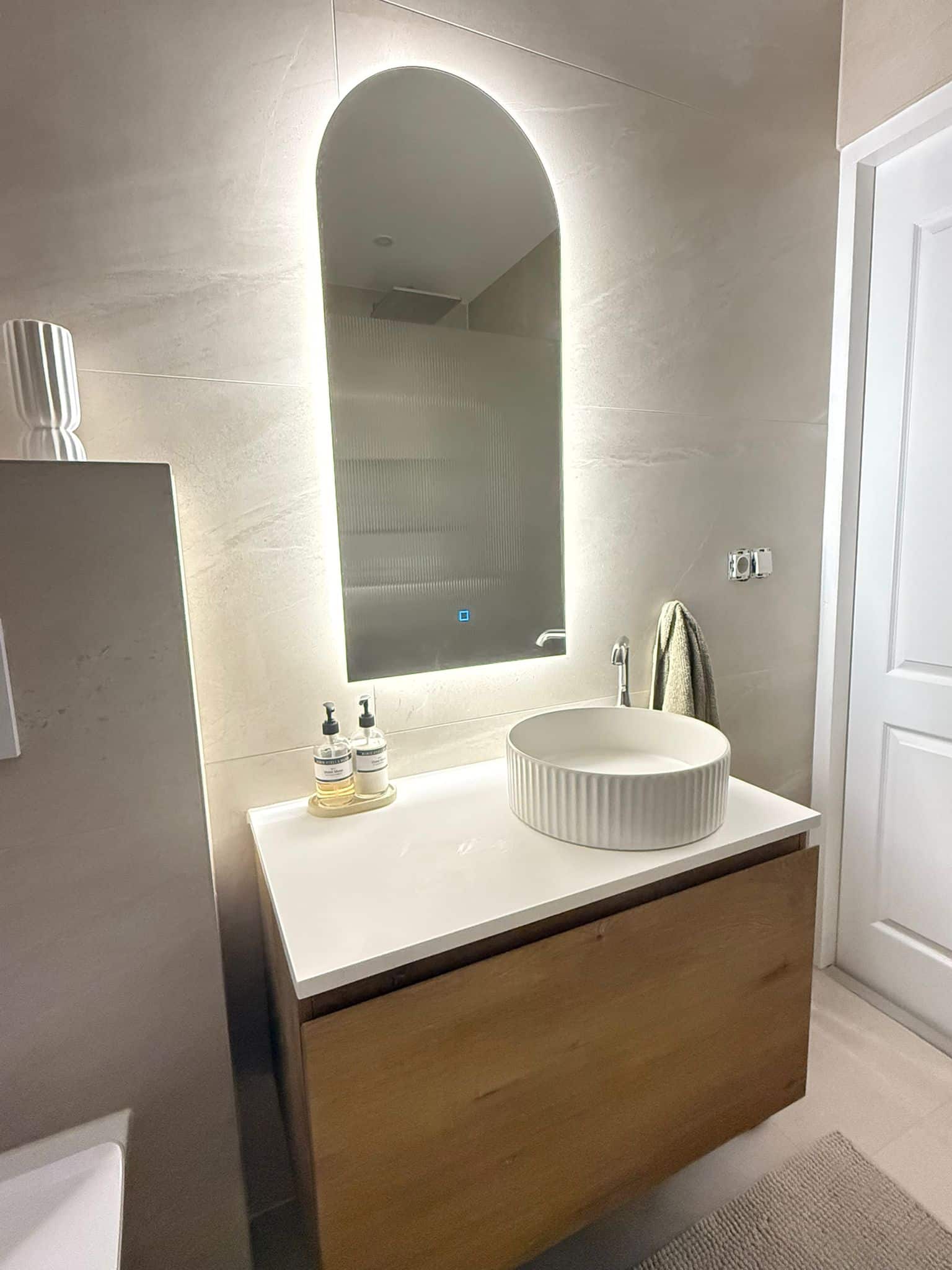 Badkamerspiegel Casablanca 45x100 - sfeer klant