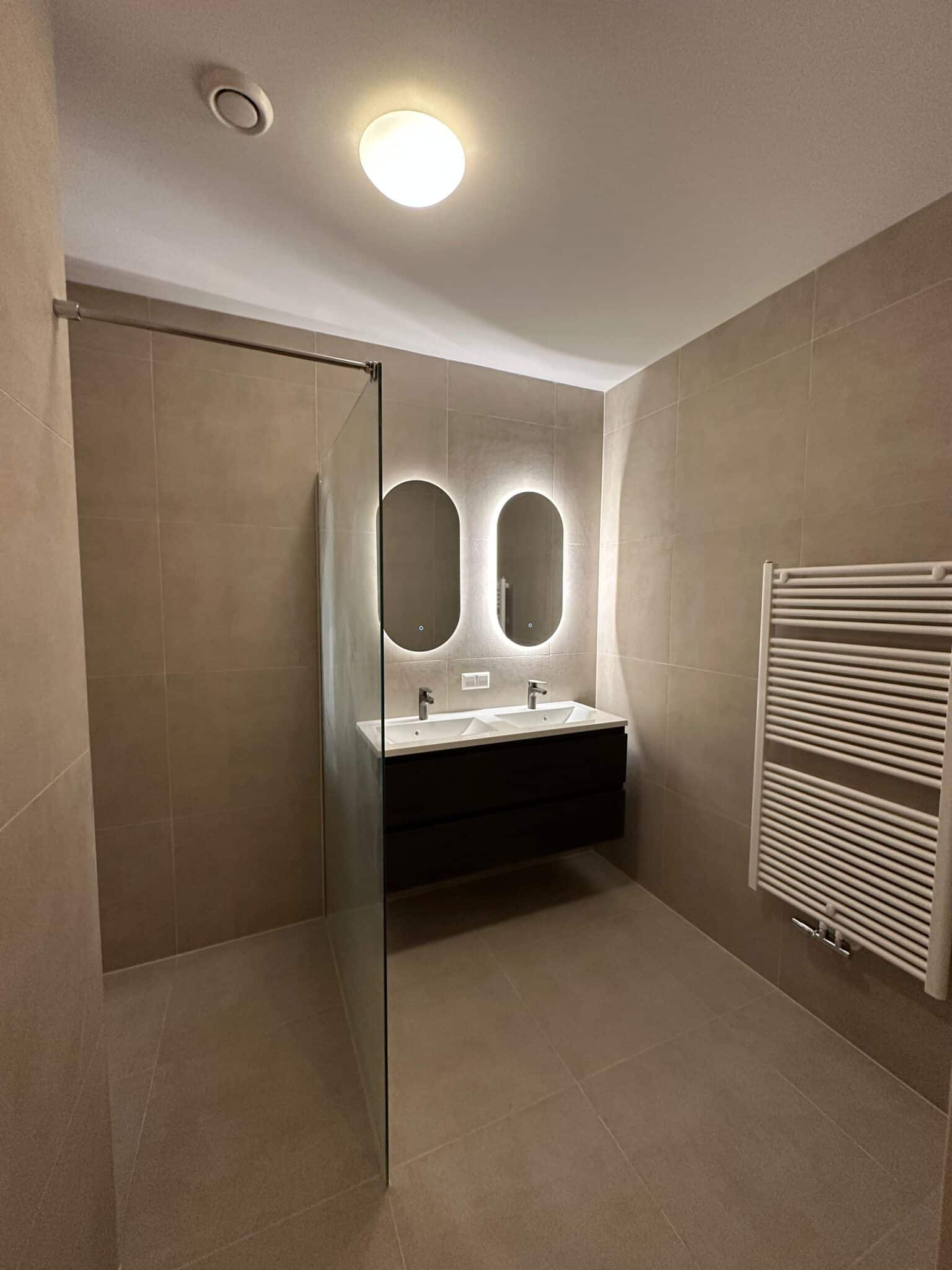 Badkamerspiegel Fiona 40×80 klant impressie